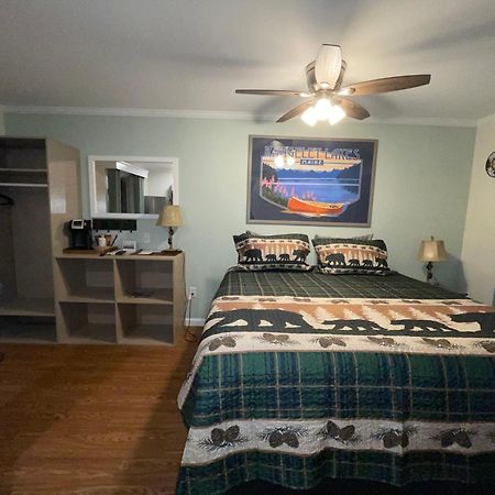Rangeley Town & Lake エクステリア 写真