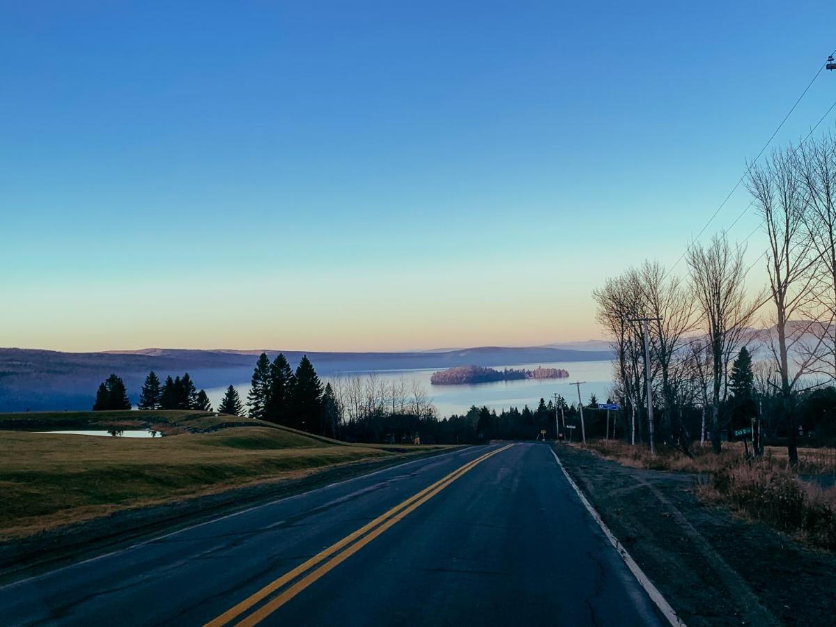 Rangeley Town & Lake エクステリア 写真