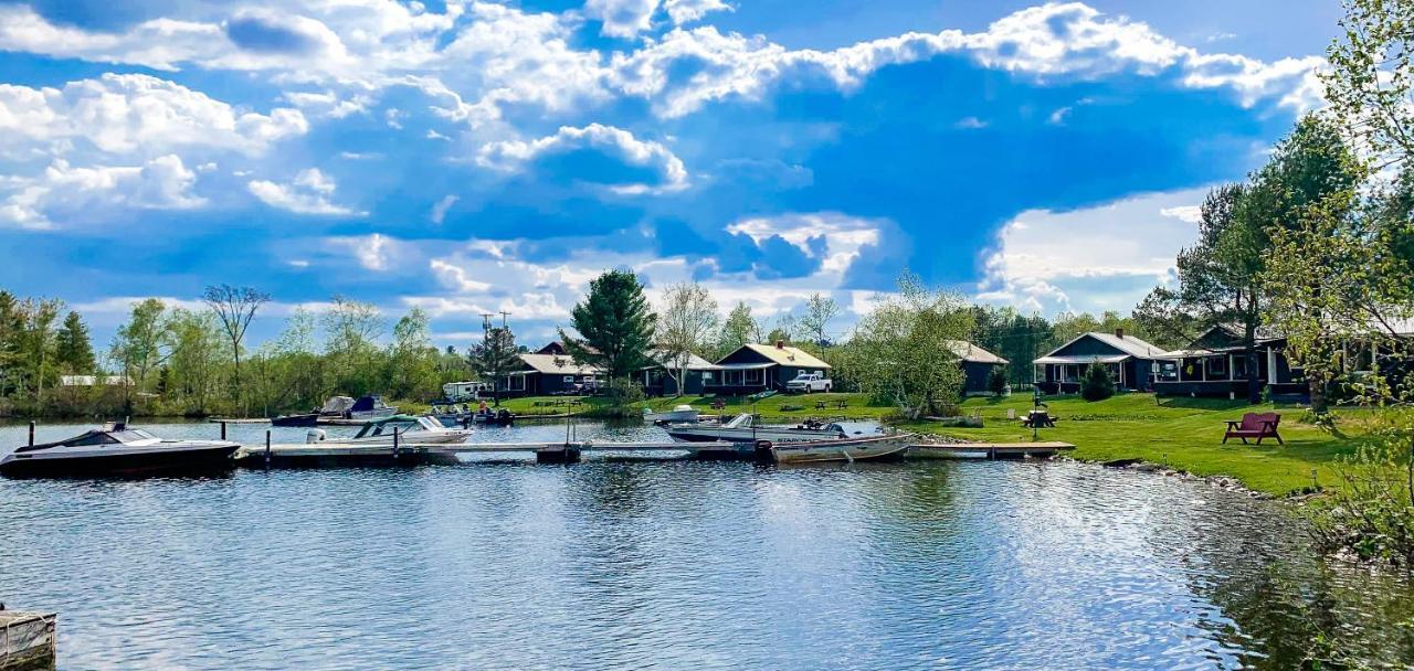 Rangeley Town & Lake エクステリア 写真