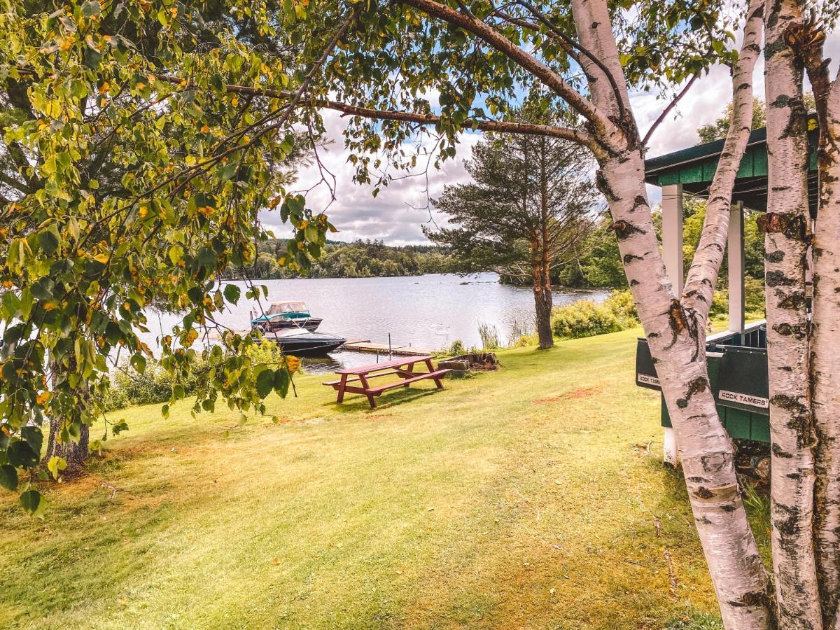 Rangeley Town & Lake エクステリア 写真